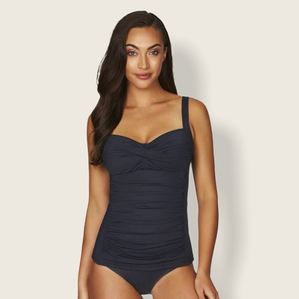 NWOT Sea Level Twist Front Tankini Top